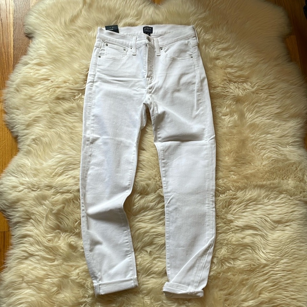 Brand new J Crew White high rise skinny jeans size 28 (tags still on!)